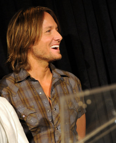  Keith Urban - Country Comes Home: An Opry Celebration