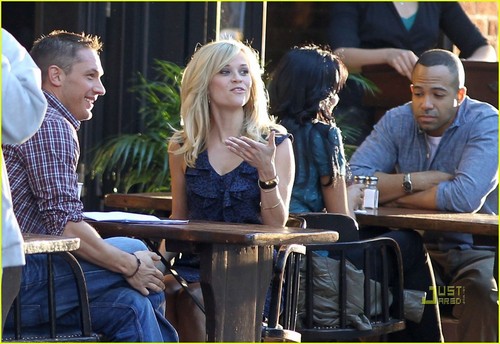  Reese Witherspoon: 'War' encontro, data with Tom Hardy!