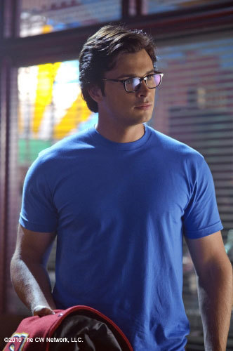 Smallville: "Homecoming" Preview Images