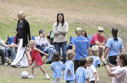  Jen took фиолетовый and Seraphina to play soccer!