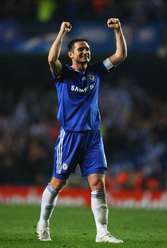  Lampard playing for Chelsea