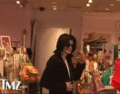 Michael Jackson Shopping Los Angeles 2008 - michael-jackson photo