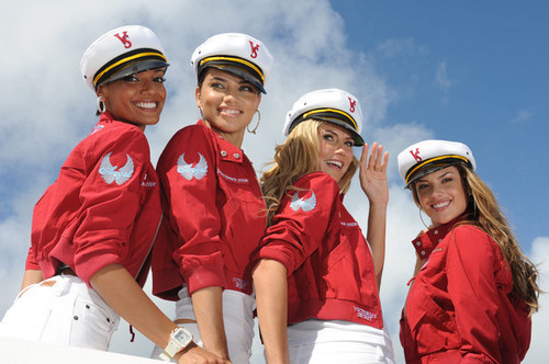 Victoria's Secret Angels Arrive in Miami 2008
