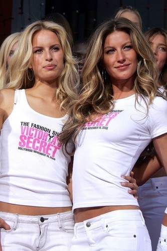 Victoria's Secret Angels - Receive 'Key To The City' Of Hollywood