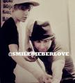 Exclusive pic: Justin Bieber&Dan Kanter playing billiards - justin-bieber photo