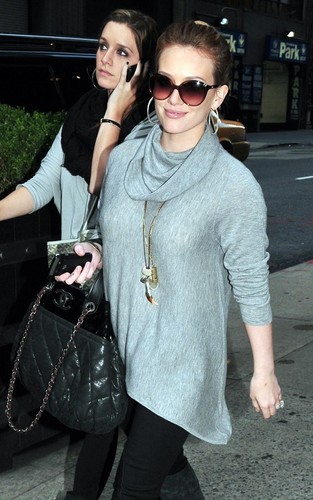  Hilary out in NYC