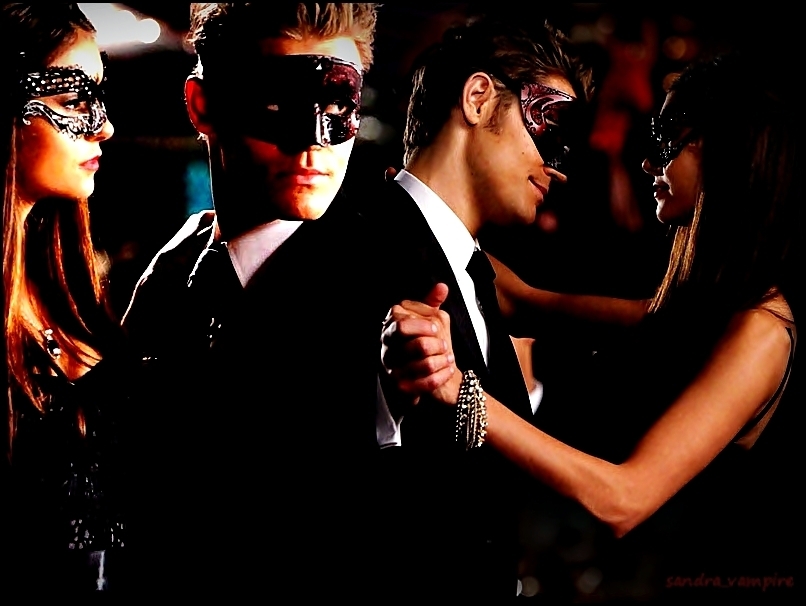 TVD-Stefan and Elena - The Vampire Diaries TV Show 806x606