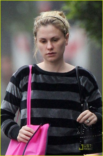 Anna Paquin: Pink Produce Bag Lady