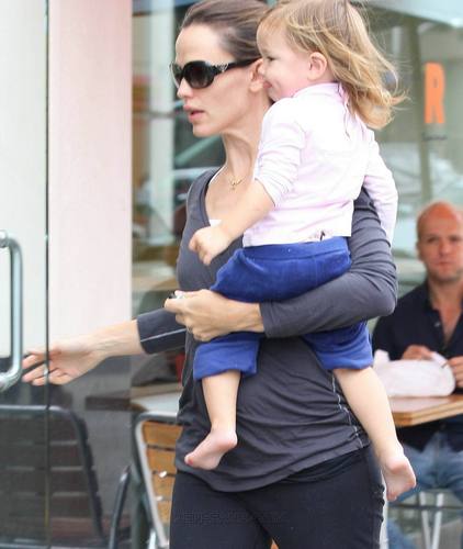 Jen & Seraphina out and about in Santa Monica 10/15/10