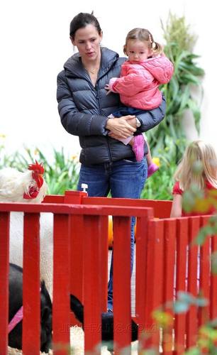 Jen takes Violet and Seraphina to a Petting Zoo!