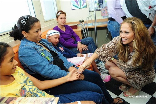  Jennifer Visit at a Children Hospital in San Juan 10/16/10