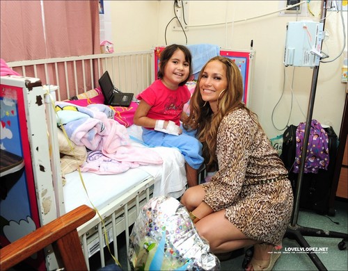 Jennifer Visit at a Children Hospital in San Juan 10/16/10
