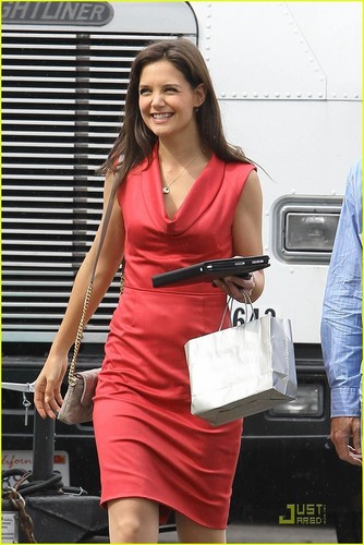  Katie Holmes: The Lady In Red