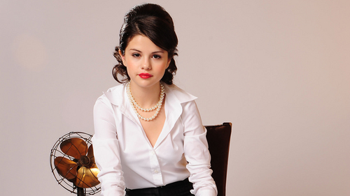  Selena Gomez karatasi za kupamba ukuta