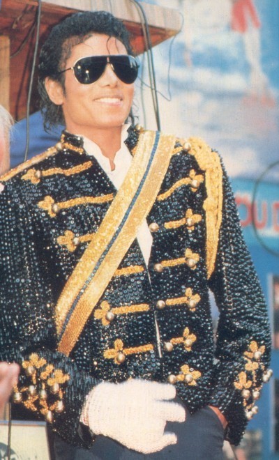 He-is-just-perfect-michael-jackson-16561376-400-660.jpg