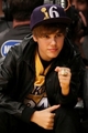 Justin Wearing the Champion Ring 26.10 - Houston Rockets vs Los Angeles Lakers - justin-bieber photo