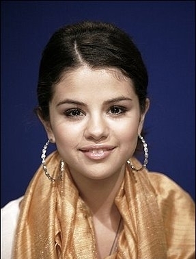  Selena's new photoshoot