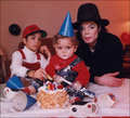 MJ with his children - michael-jackson photo