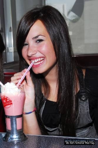  Demi Lovato - C Samuels 2007 photoshoot