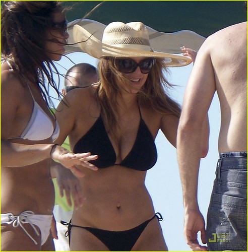 Fergie: Brazilian Bikini