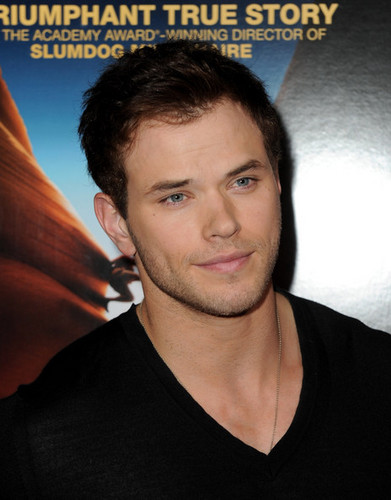 Kellan @ Premiere Of soro Searchlight Pictures' "127 Hours"