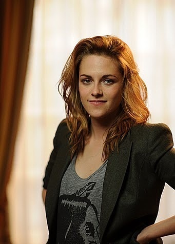  New photos of Kristen from the montrer with geai, jay Leno
