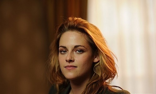  New picha of Kristen from the onyesha with jay Leno