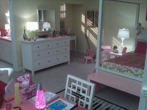 rachel's room! - glee photo (16777810) - fanpop