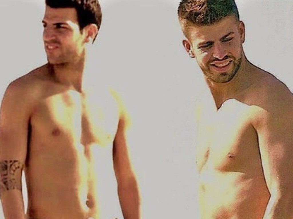 Pique naked