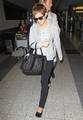 16.11.Emma arriving at the  Laguardia Airport - harry-potter photo
