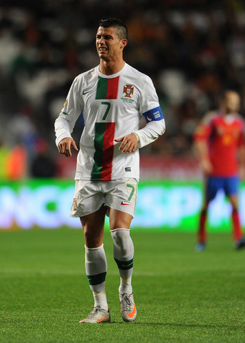 C. Ronaldo (Portugal - Spain)
