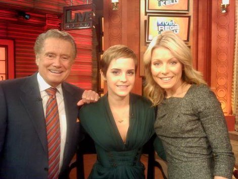 Emma at Regis & Kelly Show (2010), 16.11.2010