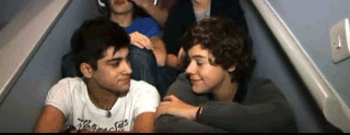 Inresistable Zayn & Flirty Harry Winking At Each Other :) x