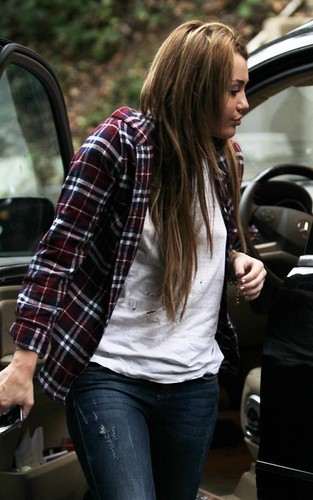 Miley out in Beverly Hills