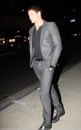  Out at a nightclub in Hollywood -16 Nov 2010