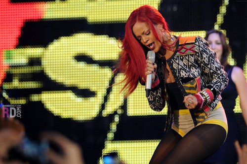  Rihanna @ MTV's The Seven 2010
