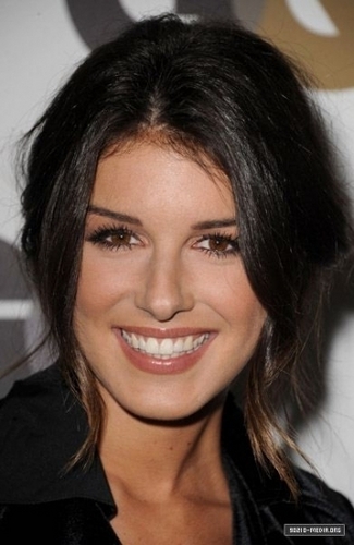 Shenae Grimes 17-11-2010 GQ 2010 "Men Of The Year" Party