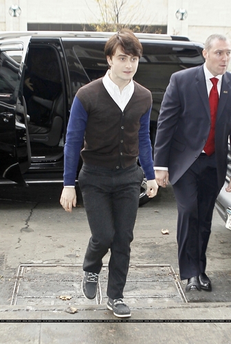  dan return to his hotel in NYC(november 15)