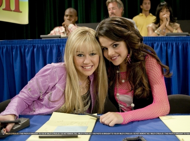 Miley Cyrus et Selena Gomez