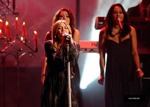 2010 American Music Awards-Performing,November 21,2010,L.A