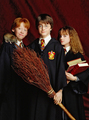 Emma Watson - Harry Potter and the Philosopher's Stone promoshoot (2001) - anichu90 photo