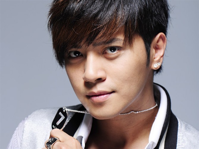 Show Luo Net Worth