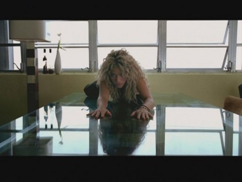  Shakira tortura