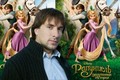 Actor dubbing Flynn in Russian - disney-princess photo