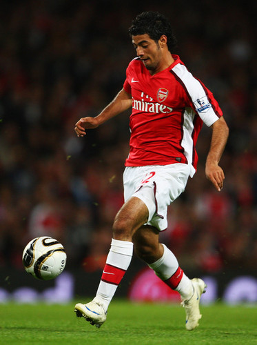 C. Vela playing for Arsenal