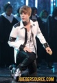 Justin performing at the 2010 AMAs - justin-bieber photo
