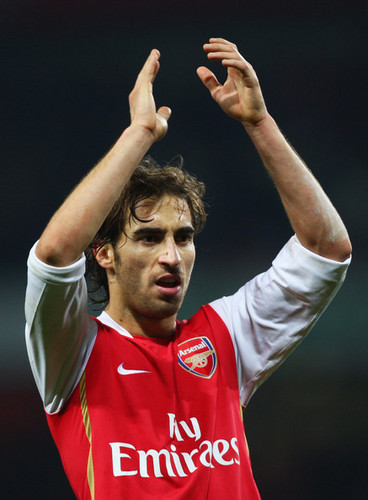  M. Flamini playing for Arsenal