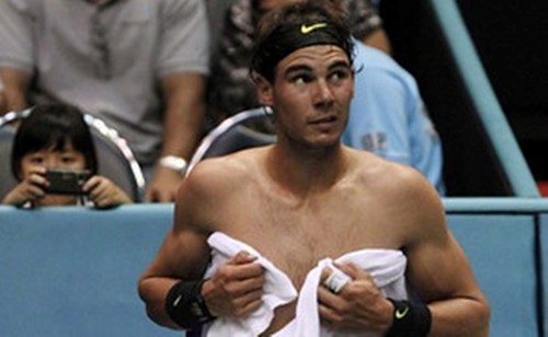 Rafa Nadal hiding breasts!