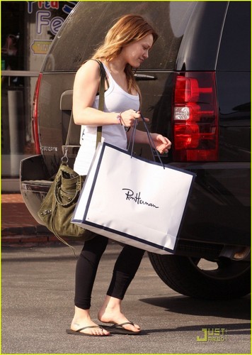 Hilary out in Santa Monica