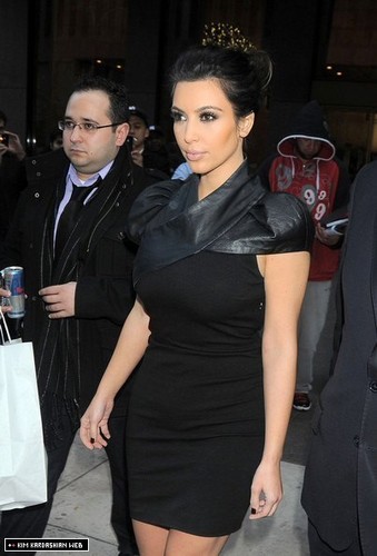 Kim embarks on a দিন of press in NYC 11/29/10